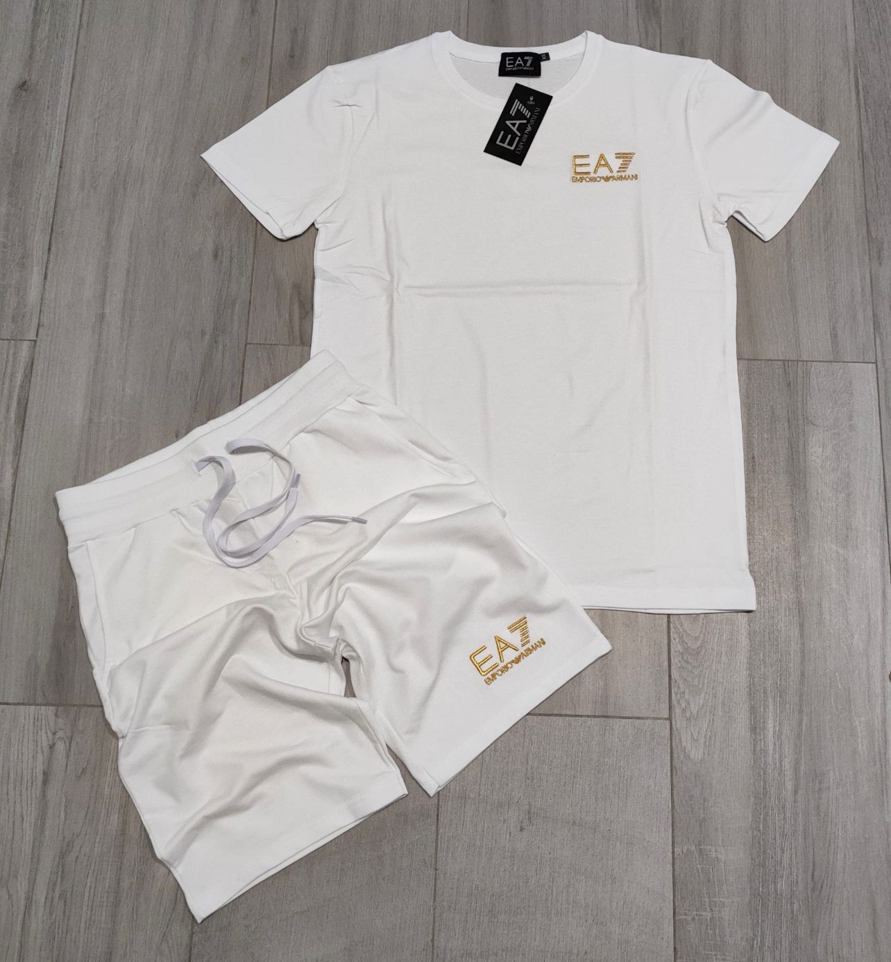 Conjunto verano EA7 blanco