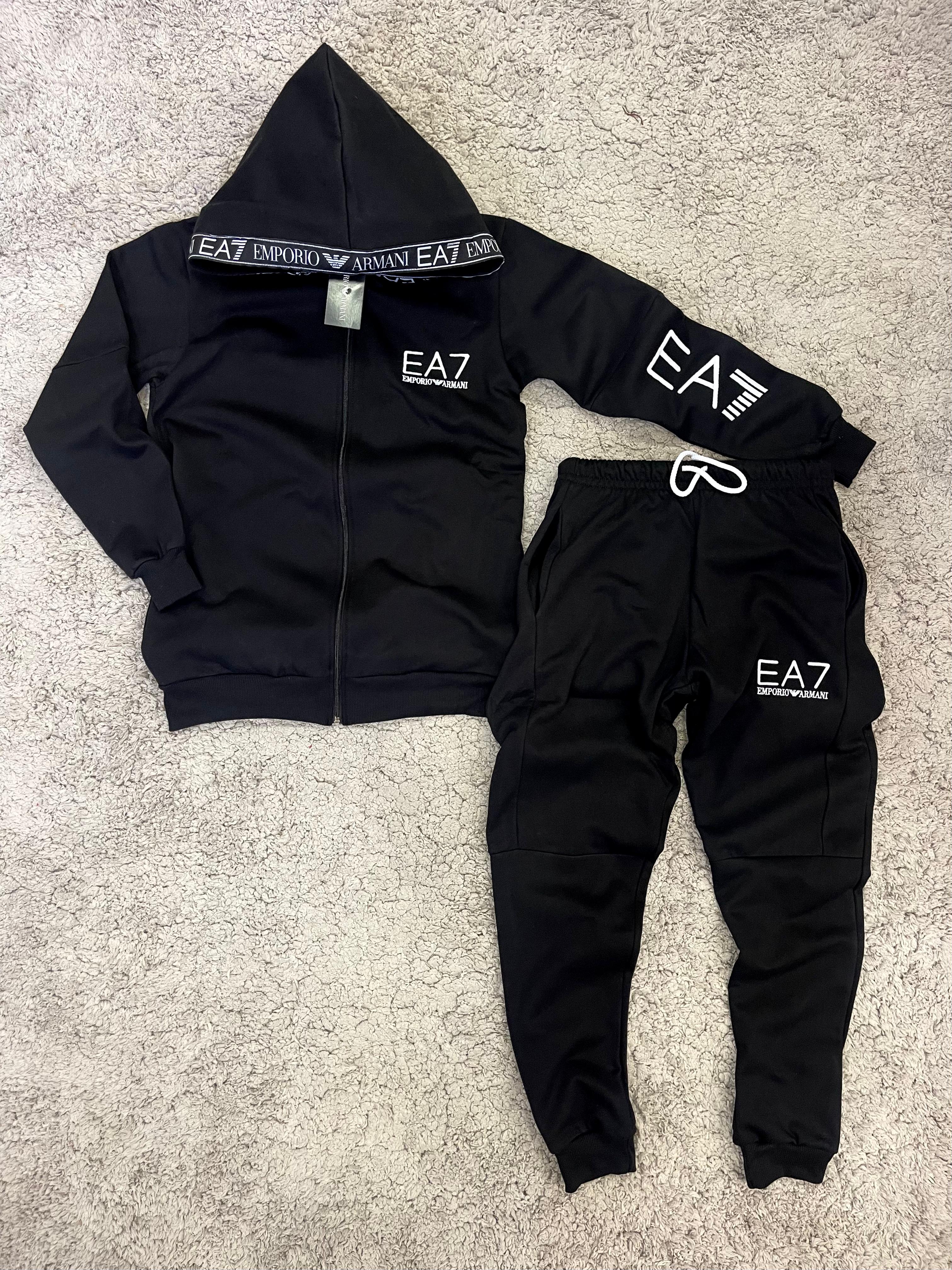Nuevo Chándal EA7 armani negro