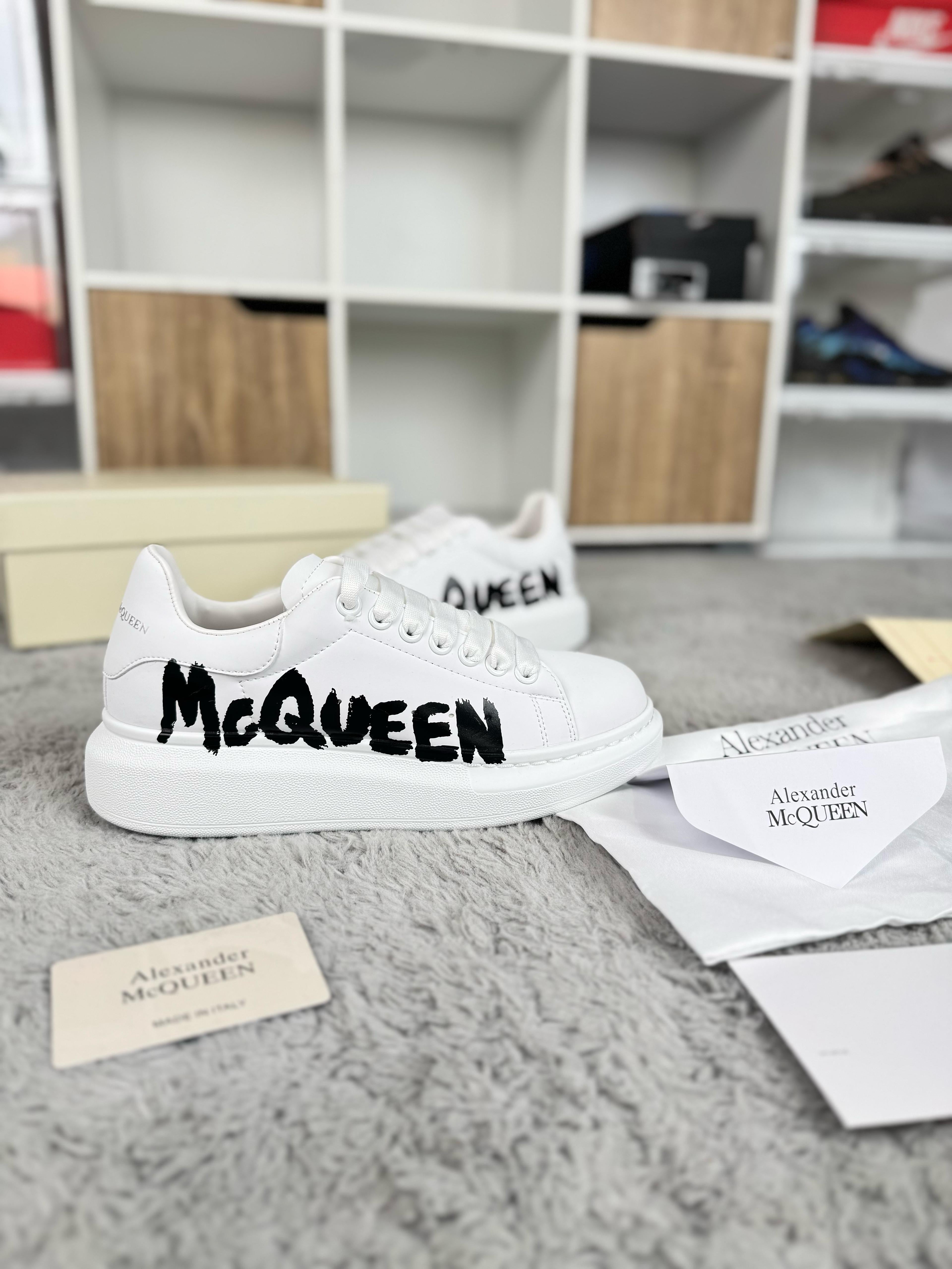 Alexander MC QUEEN