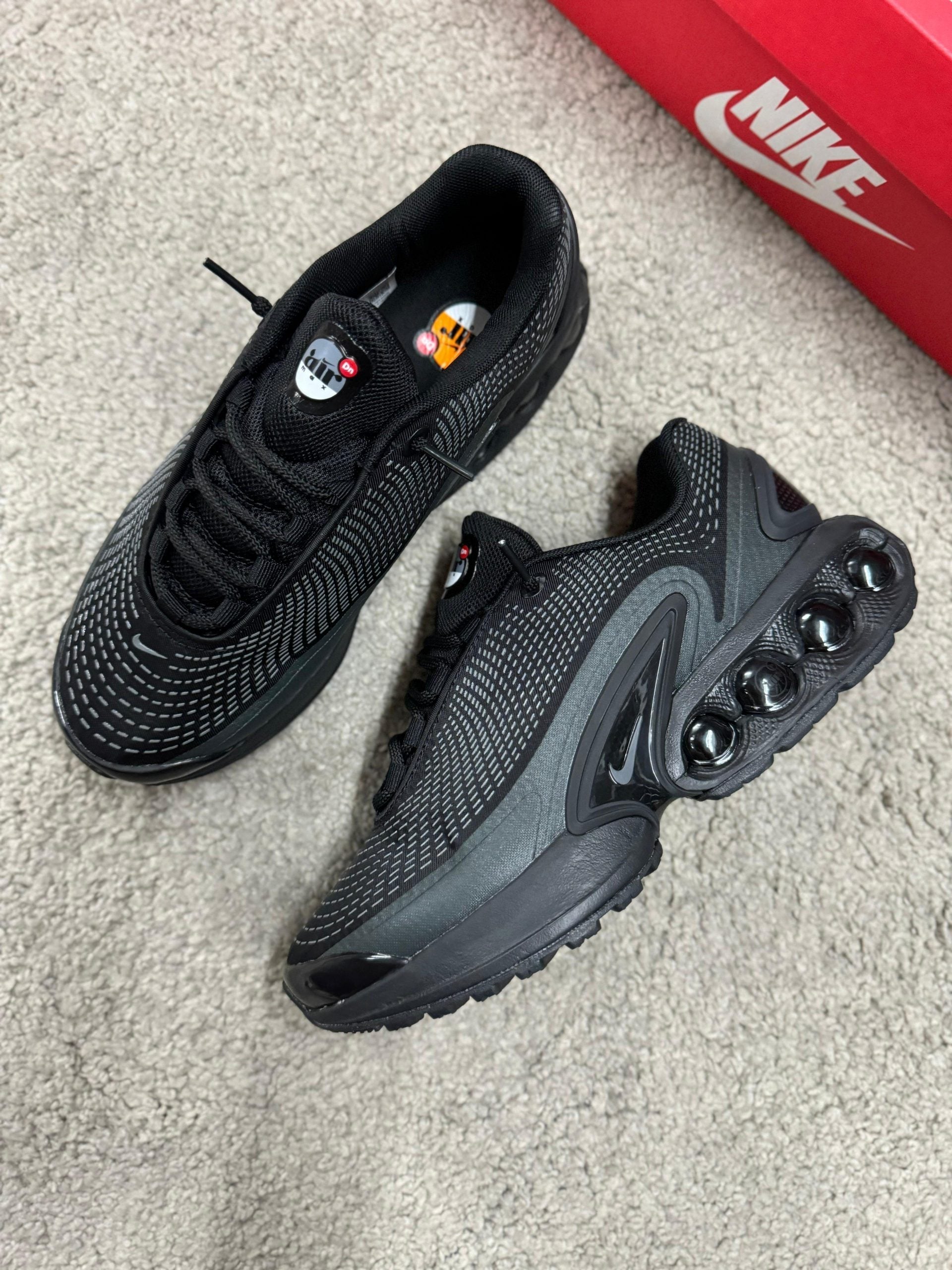 Air Max DN ( Negras )
