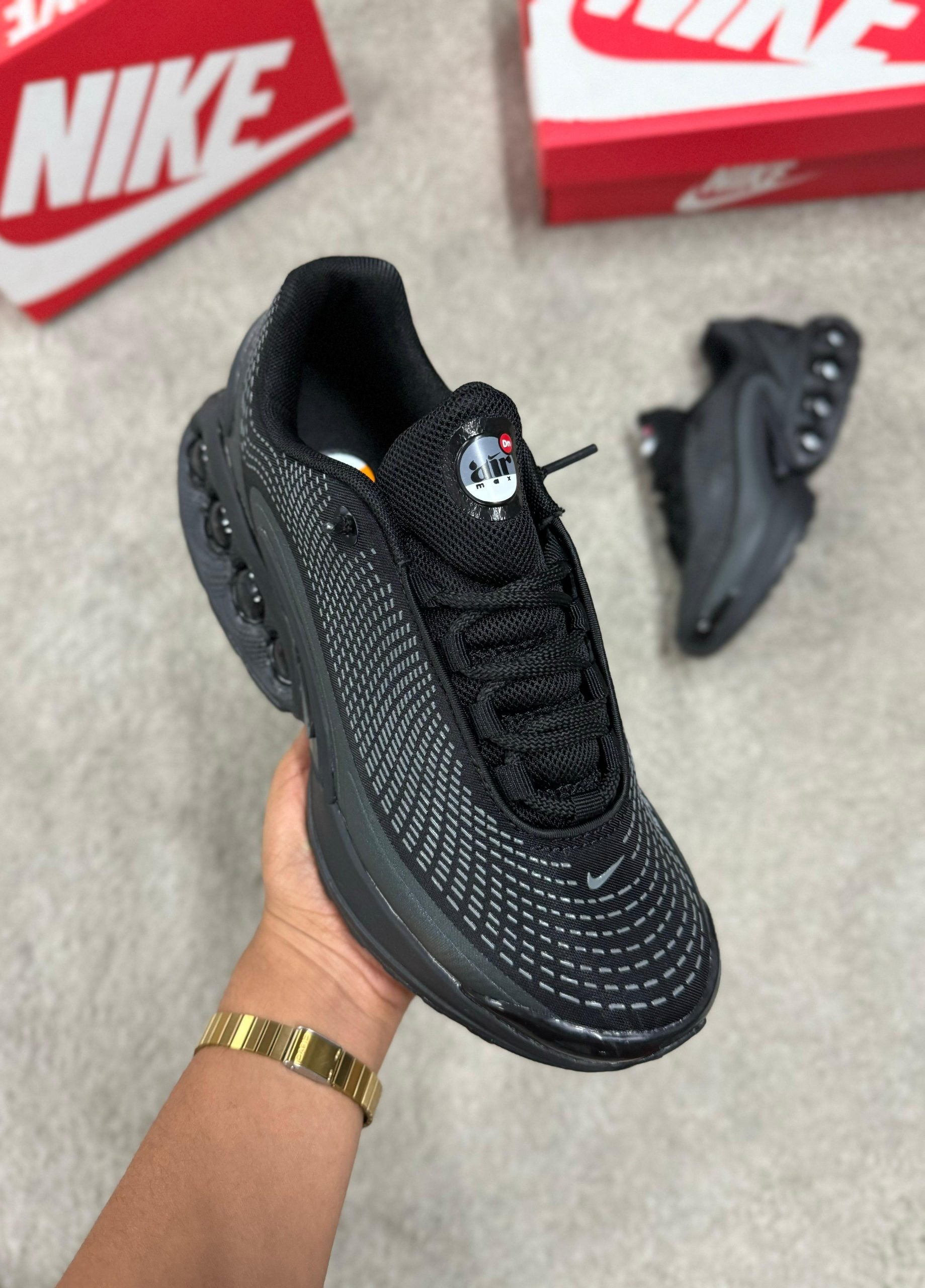 Air Max DN ( Negras )