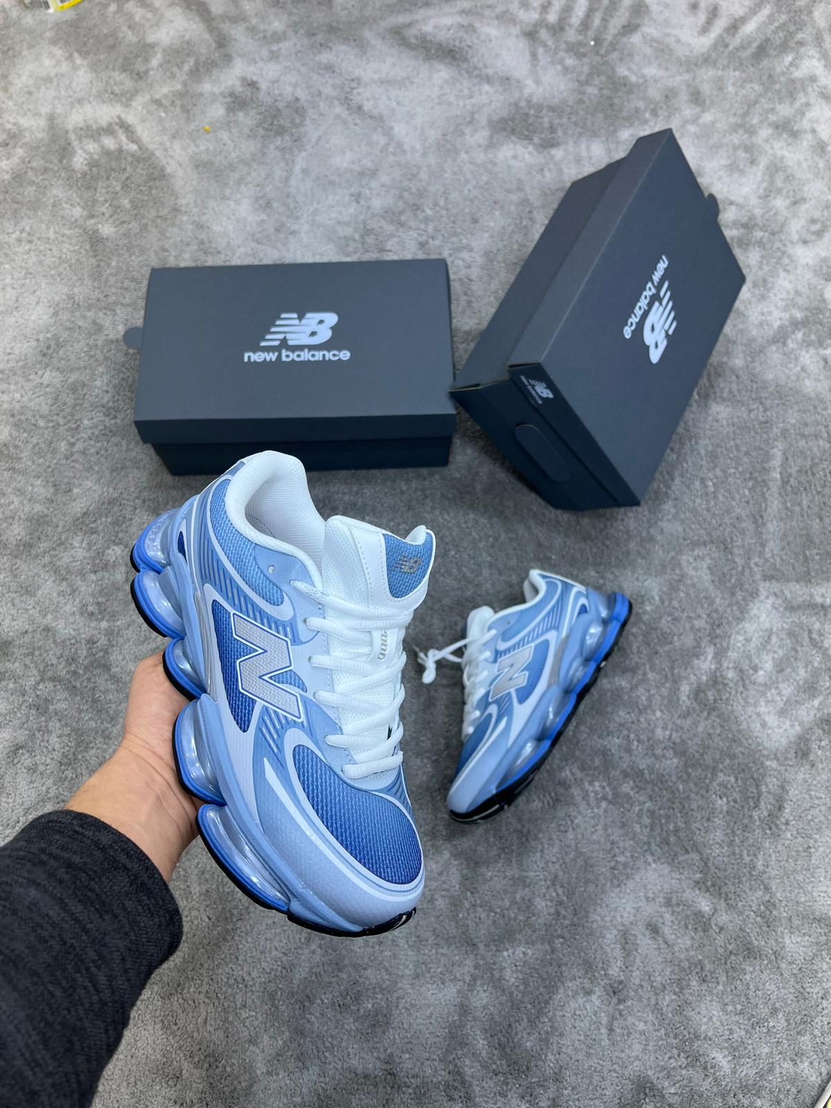 New Balance 2000
