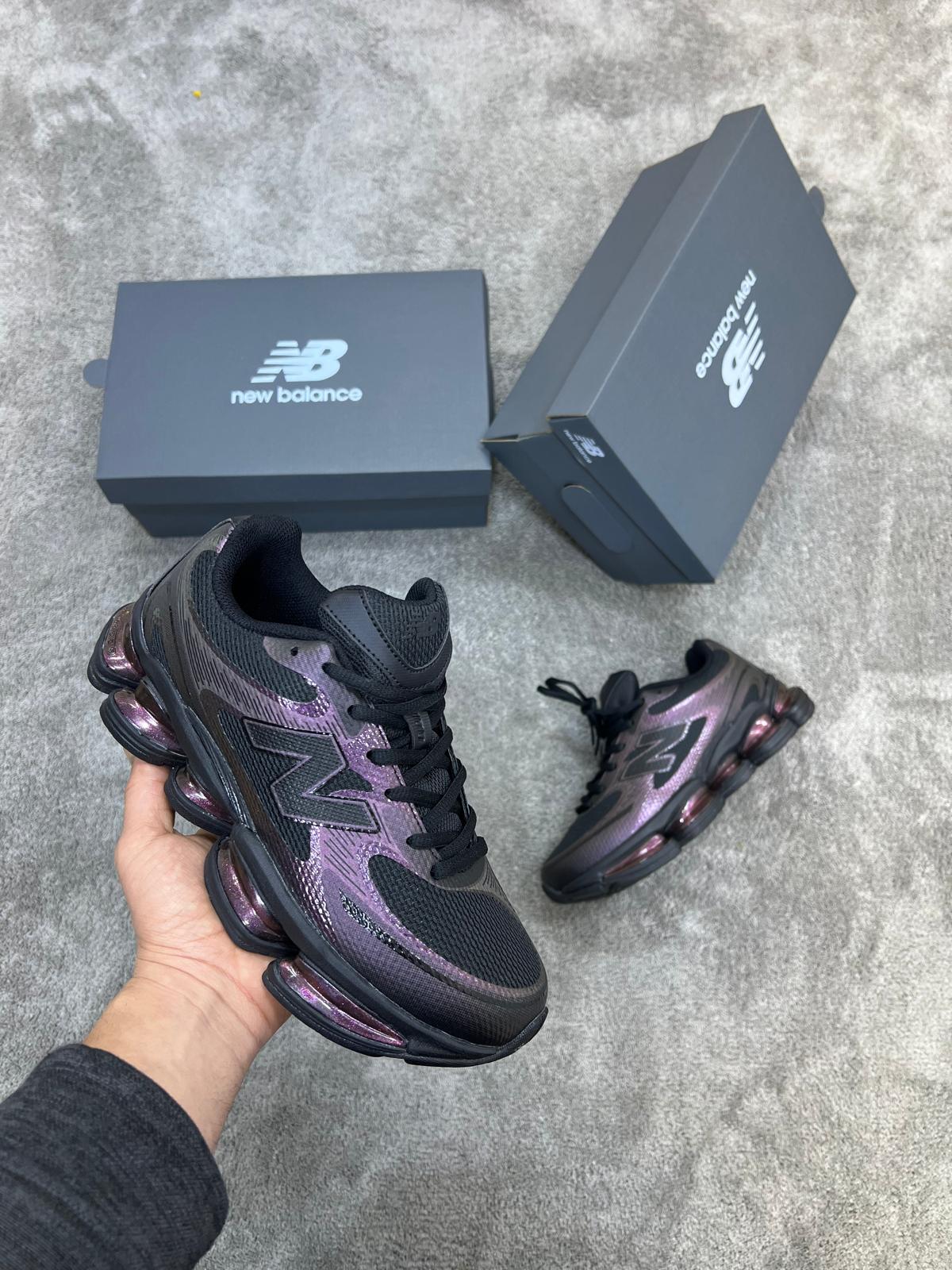 New Balance 2000