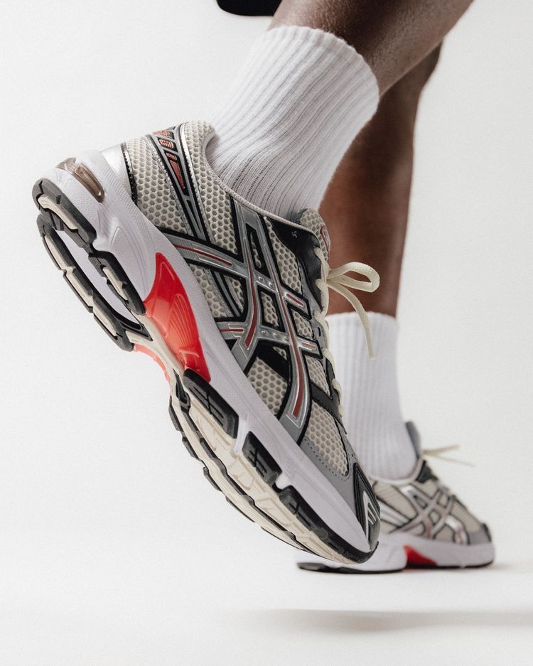 ASICS