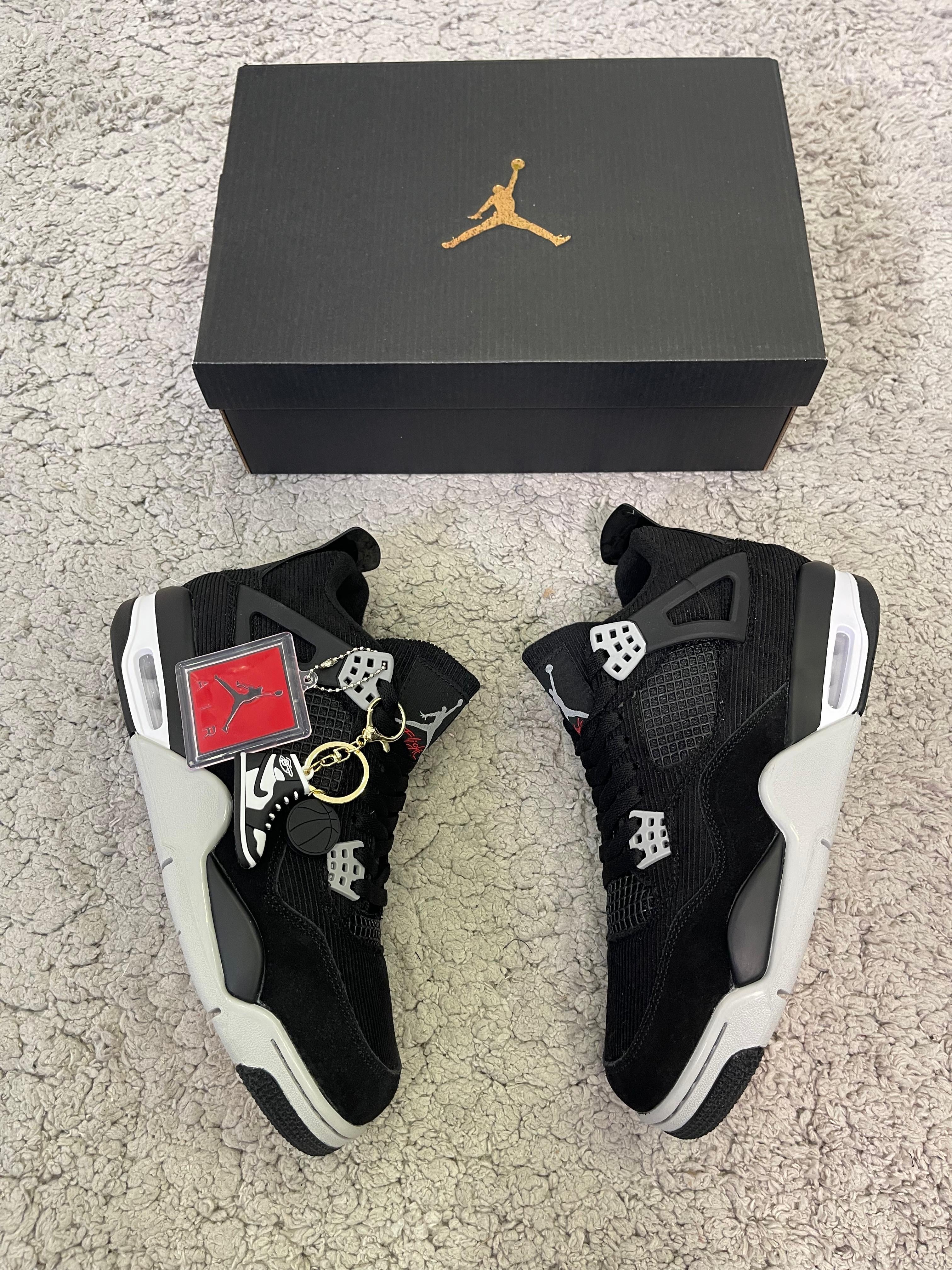 Jordan 4