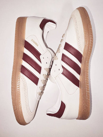 Zapatillas Adidas logo burdeos