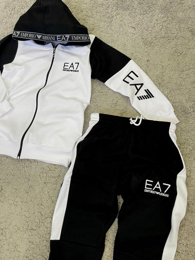 Nuevo Chándal EA7  armani negro blanco