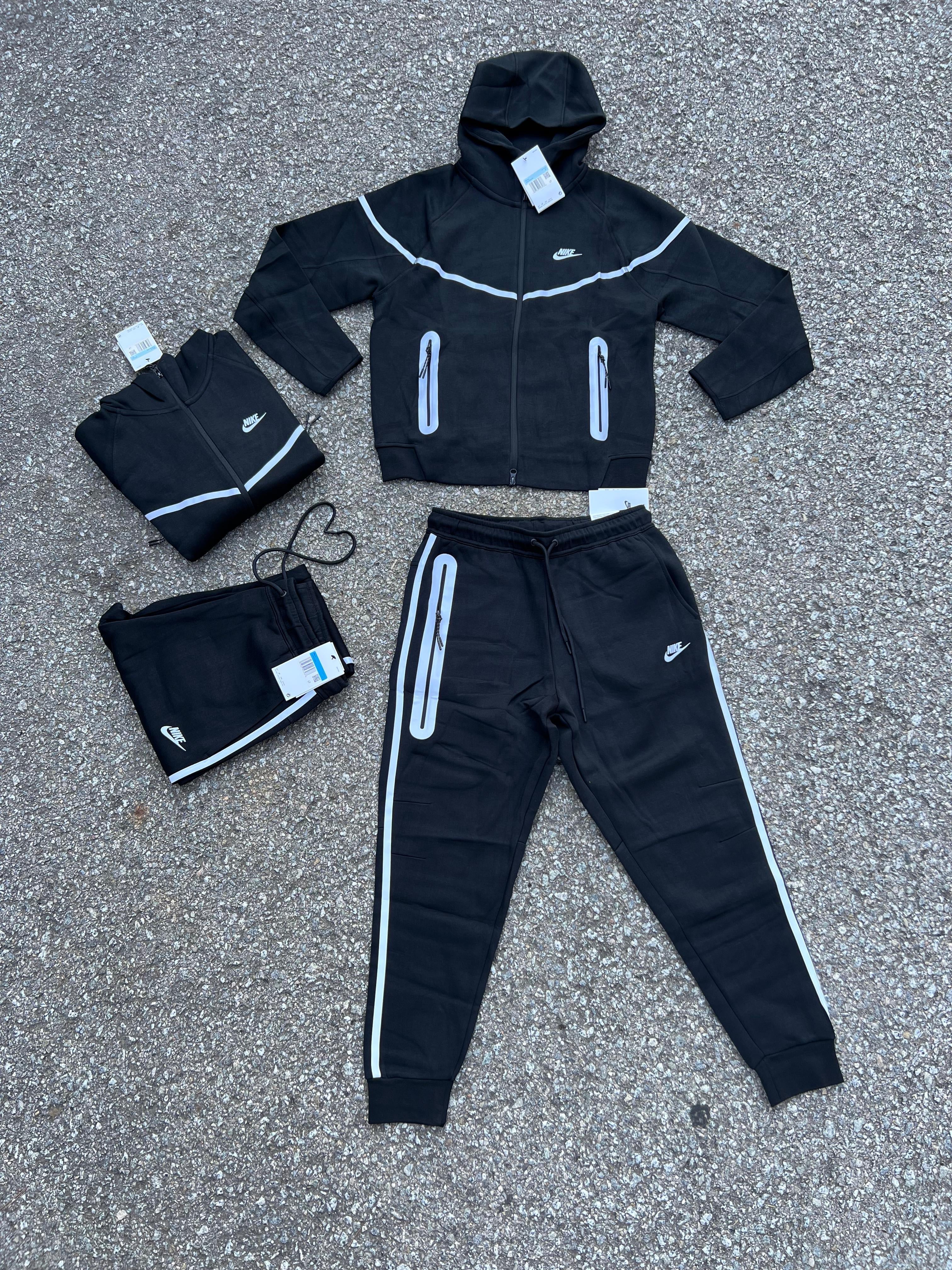 Chándal Nike tech eléctrico