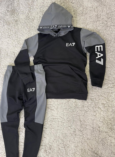 Nuevo Chándal EA7