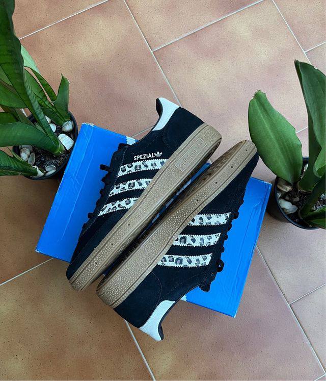 ADIDAS SPEZIAL NEGRA