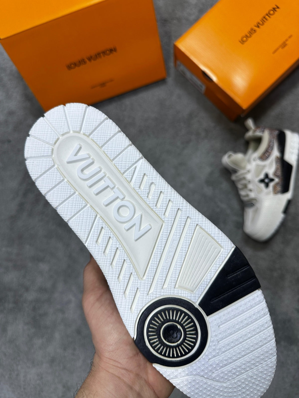 Zapatilla Louis Vuitton