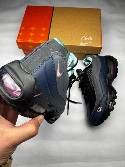 Nike Air Max 95 With Pink