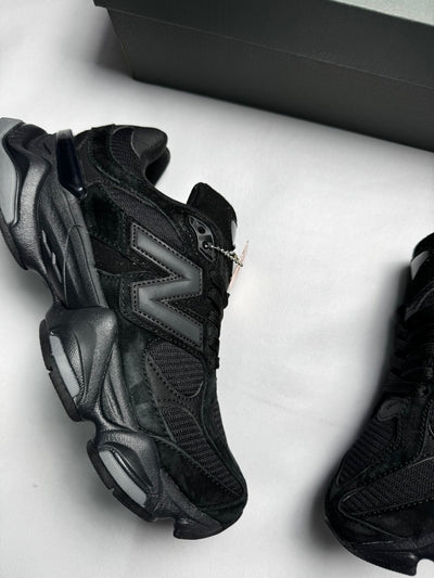 New Balance 9060 All Black